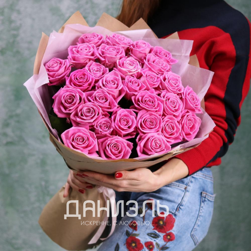 Букет из розовых роз «Мария»