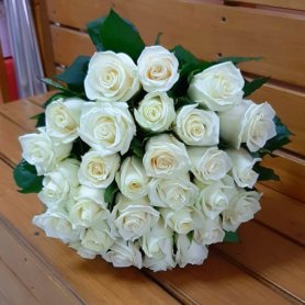 Букет «29 белых роз» от интернет-магазина «Даниэль» в Астрахани